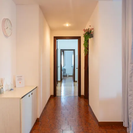 Ampio Con Terrazzo, 3 E 2 Bagni A 2 Passi Dalla Metro 公寓
