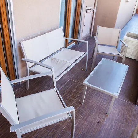 Ampio Con Terrazzo, 3 E 2 Bagni A 2 Passi Dalla Metro Apartmán *